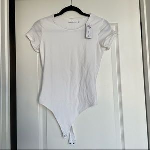 White short sleeve bodysuit, Abercrombie, size S